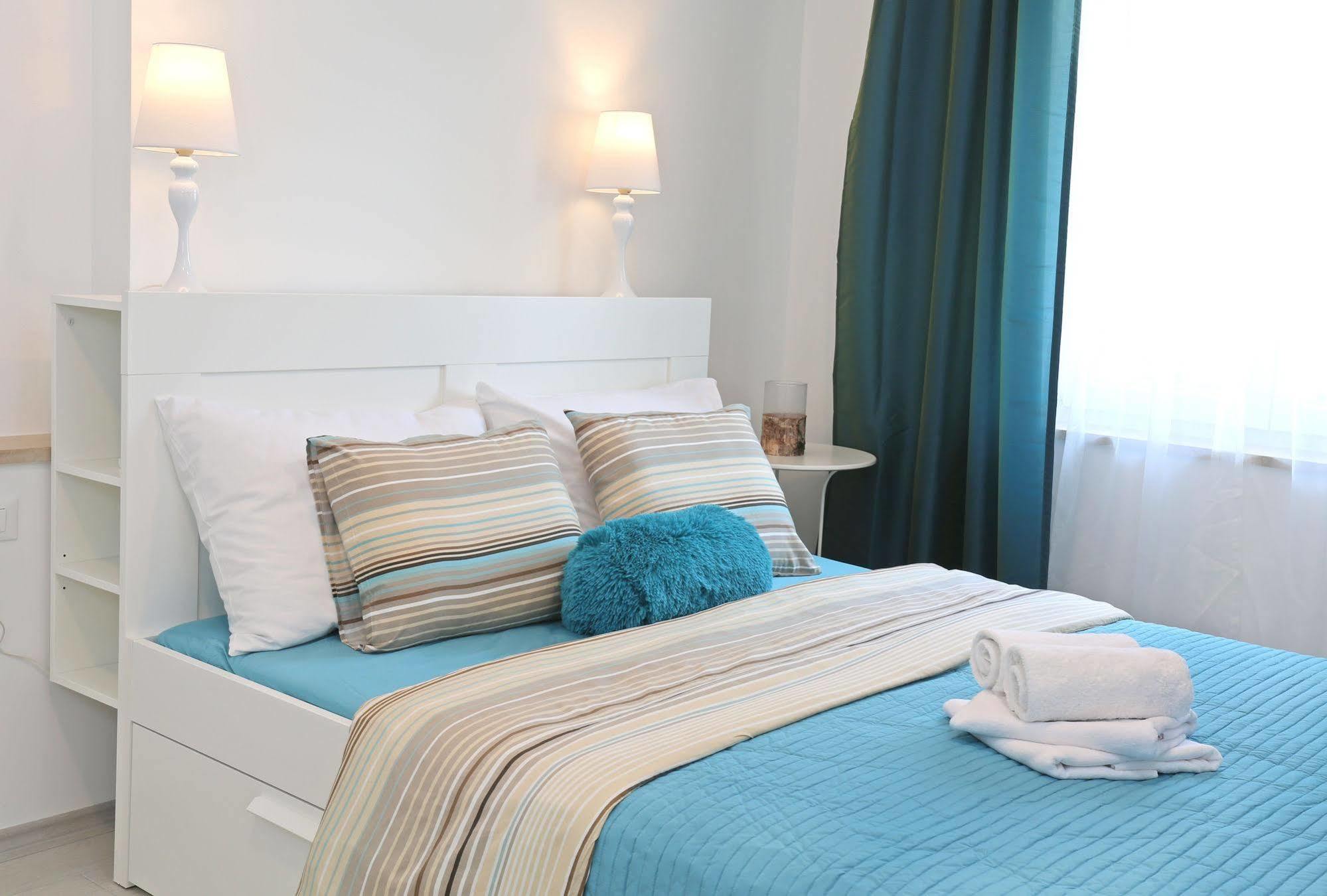 Boutique Hotel Alegria Supetar Buitenkant foto